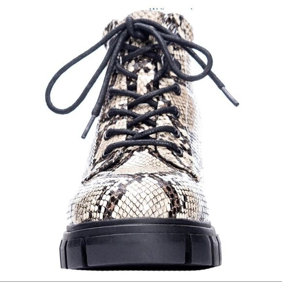 DIRTY Laundry NO DOUBT faux leather snake embossed combat boots goth - Picture 3 of 8